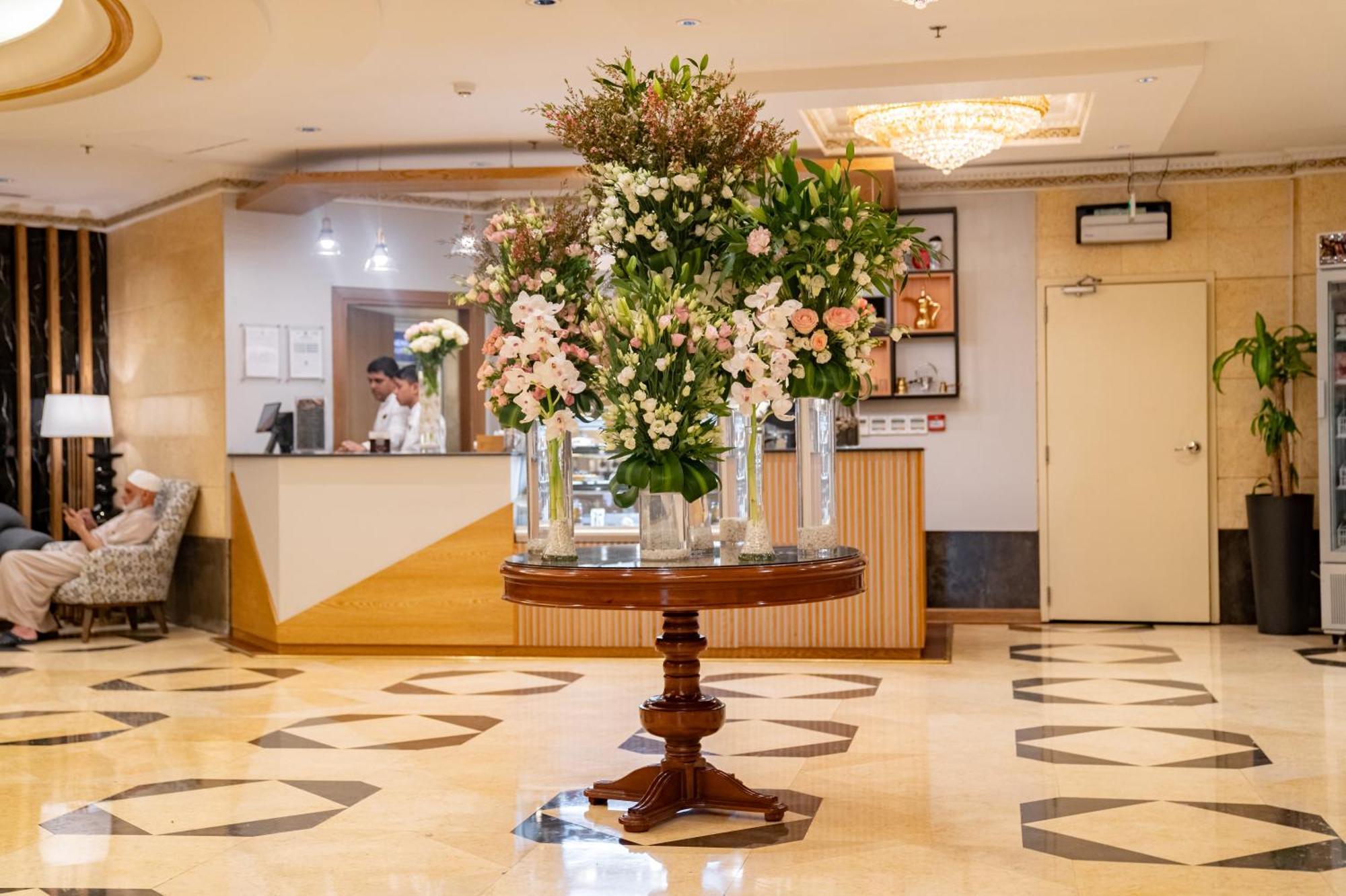 Emaar Grand Hotel Μέκκα Εξωτερικό φωτογραφία The lobby of the hotel